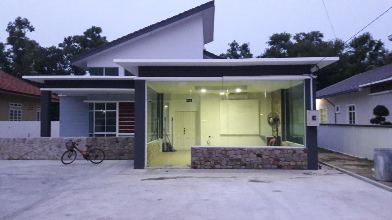 Dlayaran Villa Guest House Kuala Rompin Exteriér fotografie